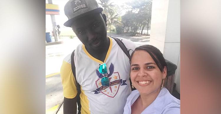 Esse vendedor senegalês virou sensação nas redes sociais brasileiras – entenda o motivo-0