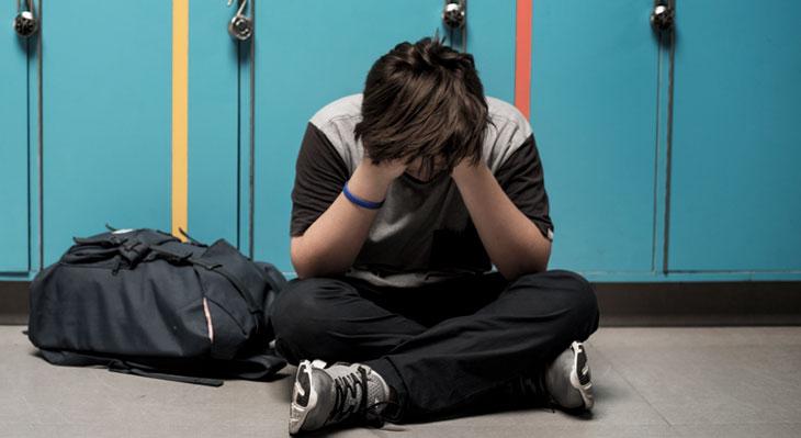 Jovem vítima de bullying tira a própria vida dentro da escola -0