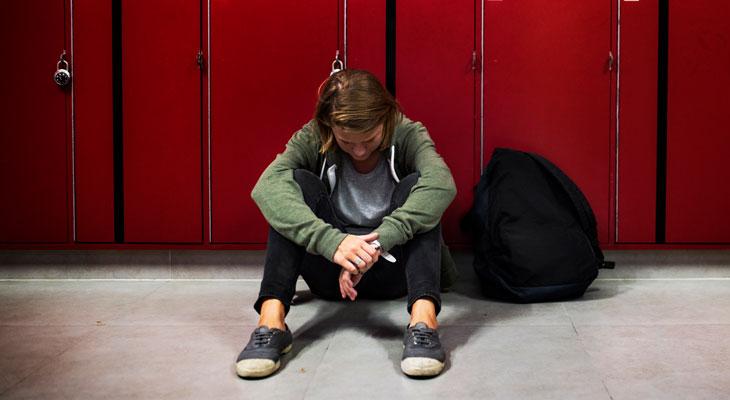 Sobrevivente de bullying conta como foi a vida após viver anos de tormento na escola-0