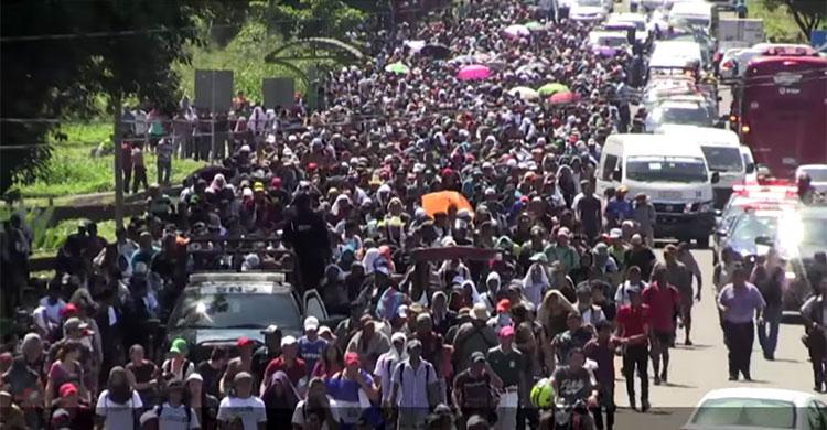 EUA destacam milhares de soldados para deter caravana de imigrantes que marcha para o país-0